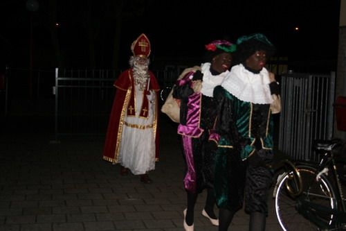 Sinterklaas bij C-jeugd en huldiging Meisjes C2