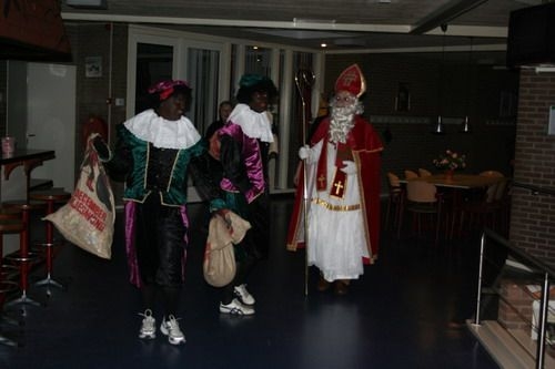 Sinterklaas bij de Minis
