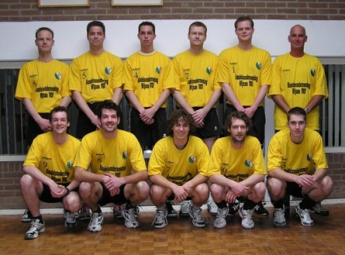 De Vrijheid sponsort heren 1