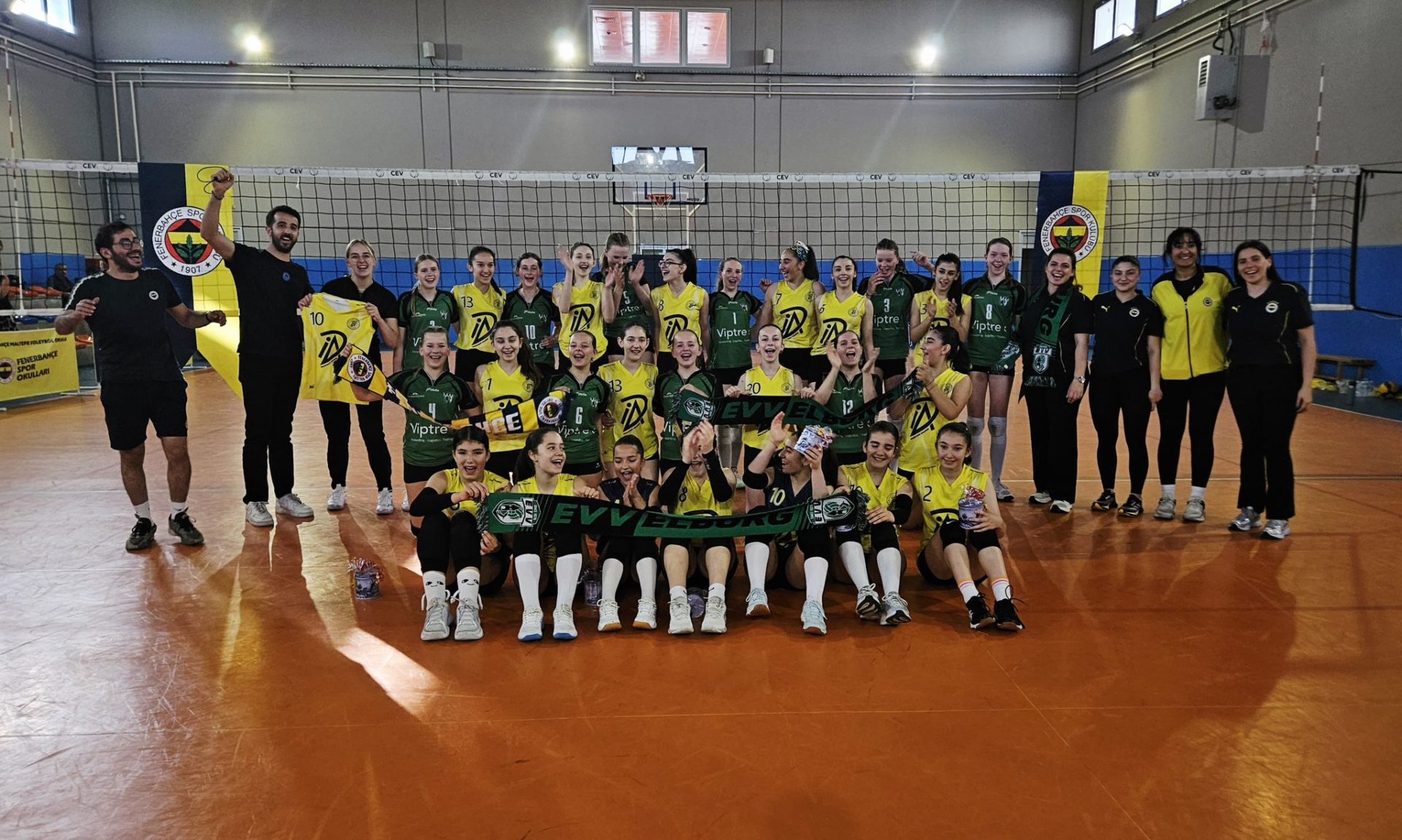 EVV Meisjes C1 goes international!