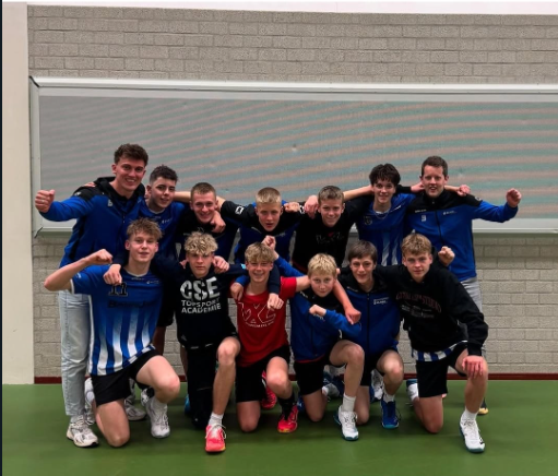 Blauw-Wit/EVV 5de van Nederland!